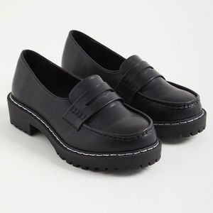 TORRID Chunky Lug Loafer NEW Size 9